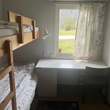 Reiarsfossen & Motel