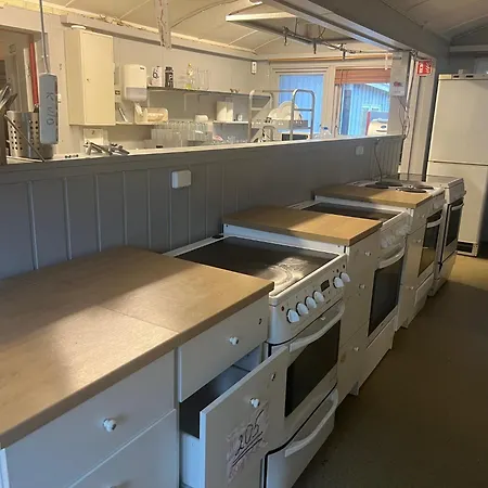 Reiarsfossen & Motel